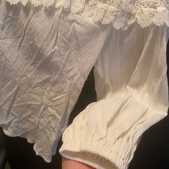 Off white Zara blouse - Picture 8 of 13